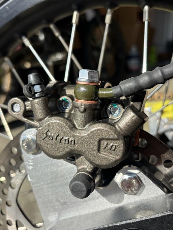 Rawrr Mantis X PRO - Rear Brake Upgrade w/ Surron Ultra Bee HT Caliper
